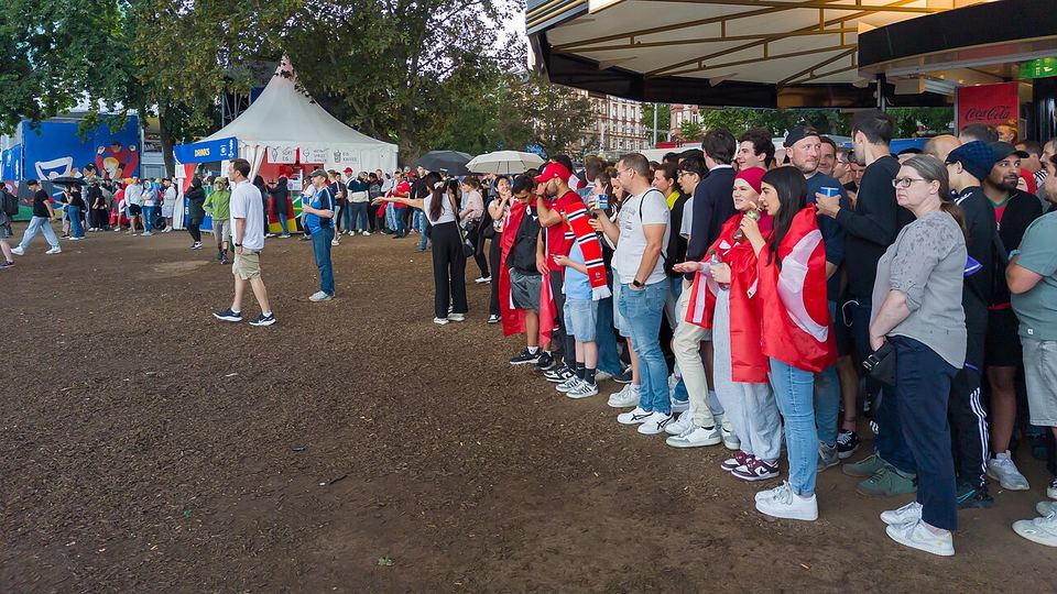 EMC易倍体育 · 跨终端适配